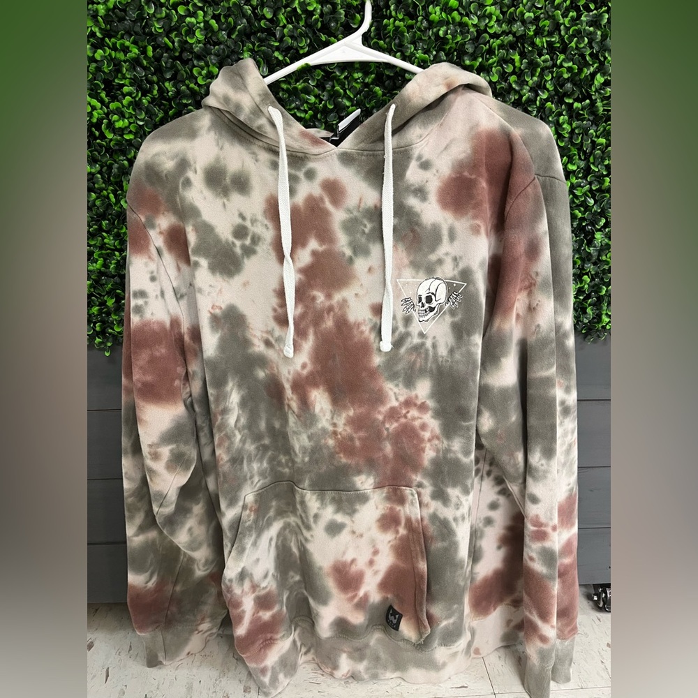 WXYZ Mfg Co Size tie-dye Skull Graphic Design hoodie